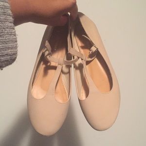 Nude Ballet Flats
